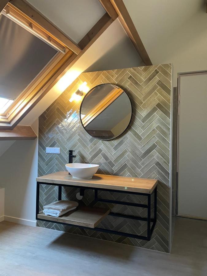 Appartement 5 *